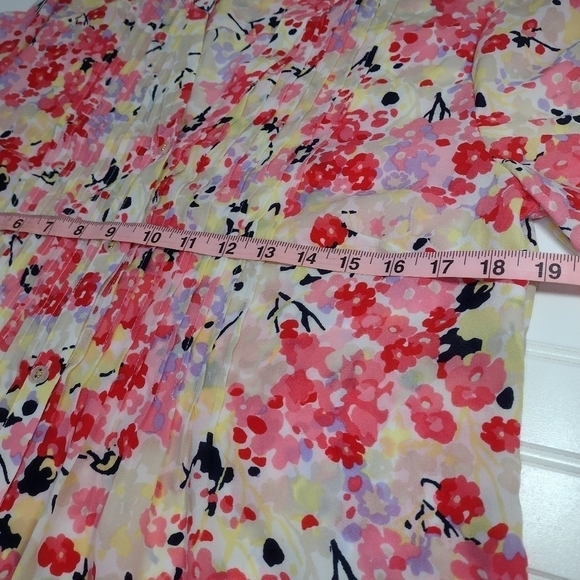 Charter Club women's pink floral blouse size (M) - Picture 9 of 10